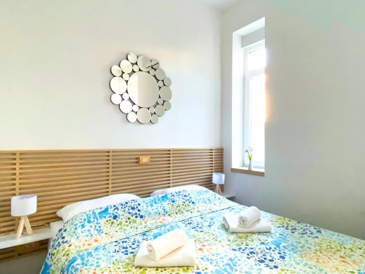 En-Suite Iris On Rokova Street - 5 Min Walk To The Old Town Of Spalato Esterno foto