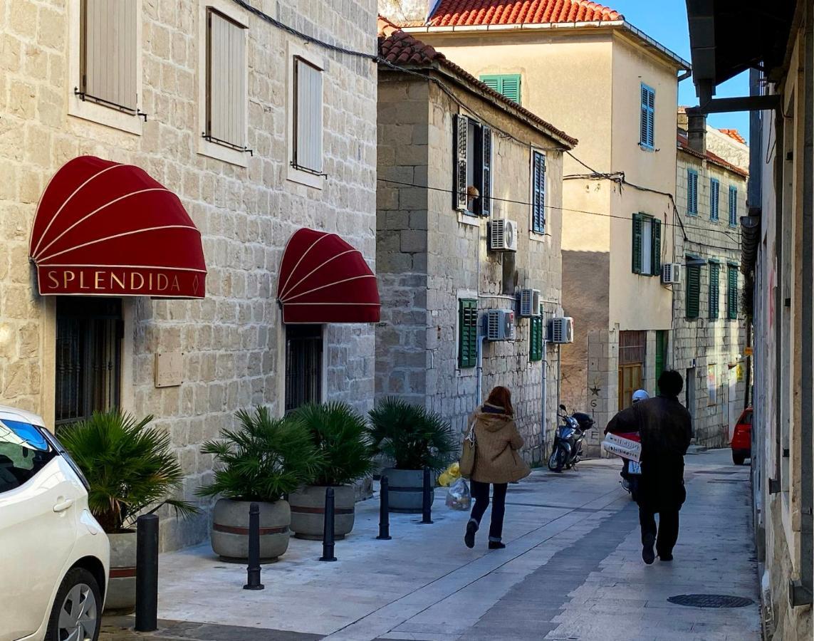 En-Suite Iris On Rokova Street - 5 Min Walk To The Old Town Of Spalato Esterno foto