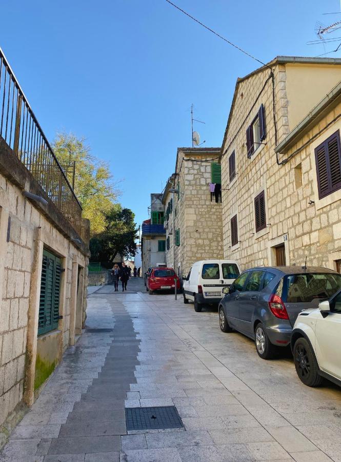En-Suite Iris On Rokova Street - 5 Min Walk To The Old Town Of Spalato Esterno foto