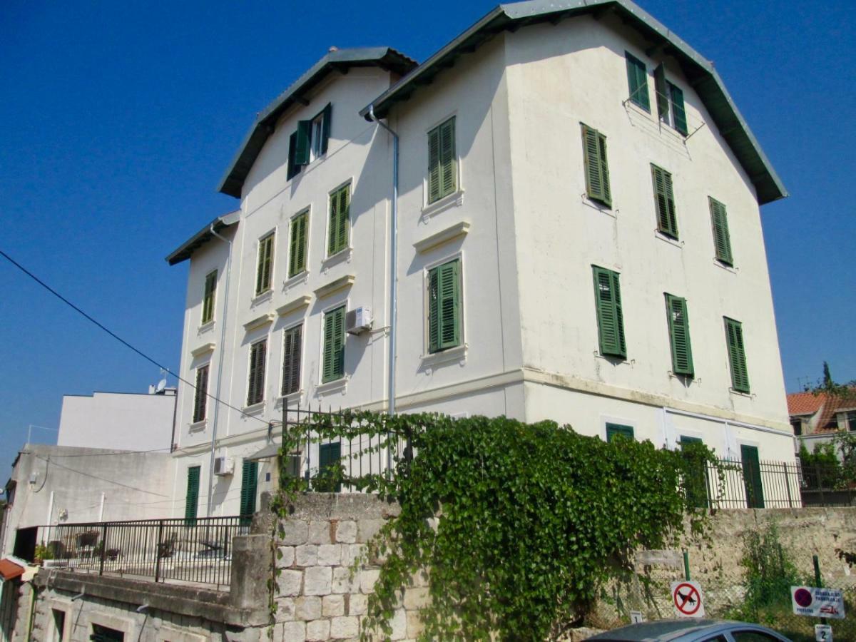 En-Suite Iris On Rokova Street - 5 Min Walk To The Old Town Of Spalato Esterno foto