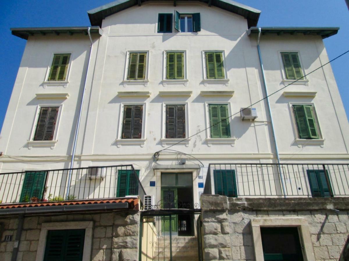 En-Suite Iris On Rokova Street - 5 Min Walk To The Old Town Of Spalato Esterno foto